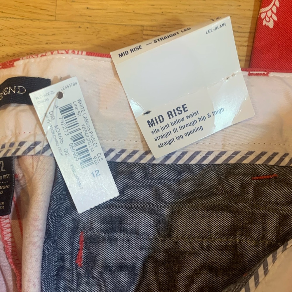 LANDS END Mid Rise/Straight Leg Pants Cherry Red Paisley Pattern Size 12 - Picture 3 of 4